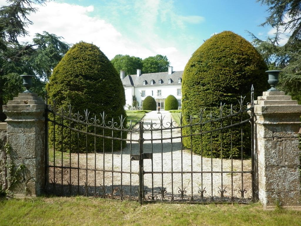 Bed and Breakfast Manoir De La Baronnie Saint-Malo Exterior foto